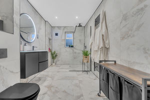 Photo 7- click for photo gallery